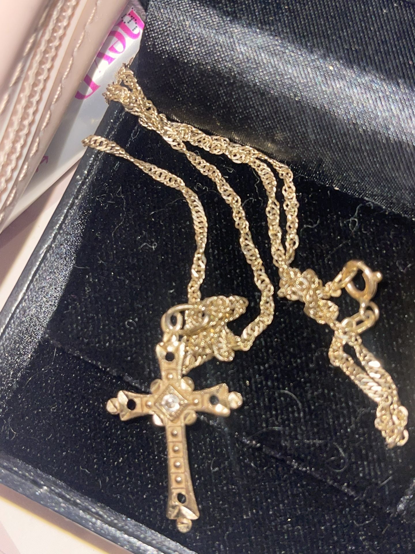 18karat Gold Chain With Gold Cross 