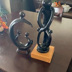 Parent and Child Sculptures 