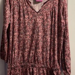 TOMMY HILFIGER SIZE 1x Adorable Top Like New Smoke Free