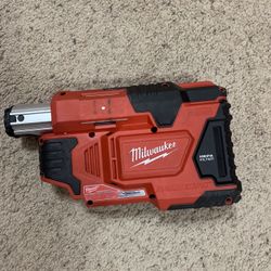 Milwaukee HammerVac M12