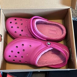 Men’s Pink Fur Lined Crocs Size 10 