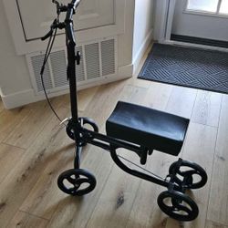 Knee Scooter Indoor