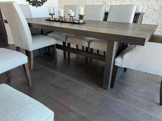 Restoration hardware dining table 108”