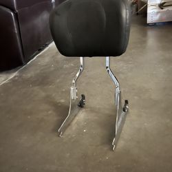Sissy Bar/ Backrest Quick Release 