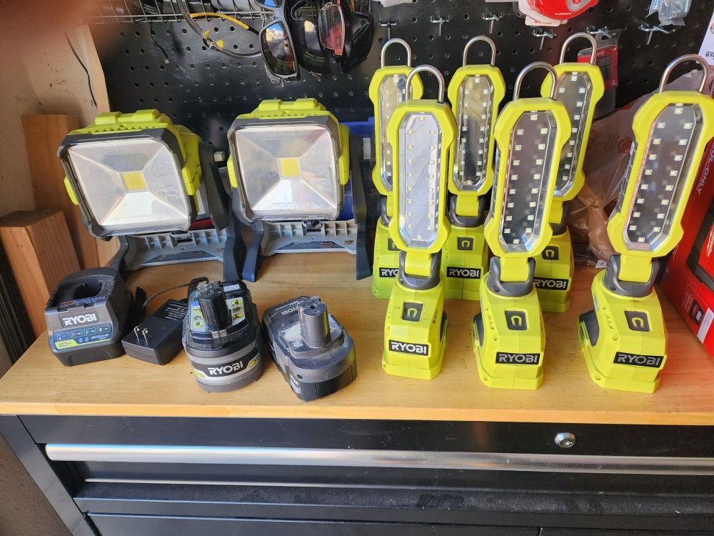 Ryobi LED lights Lot