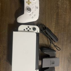 Nintendo Switch OLED with Extra Controller And Micro Ssd Card