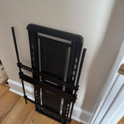 TV WALL MOUNT  65 inch