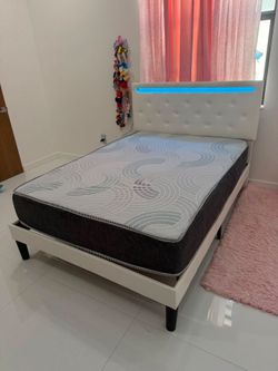 Camas full modernas con luces LED