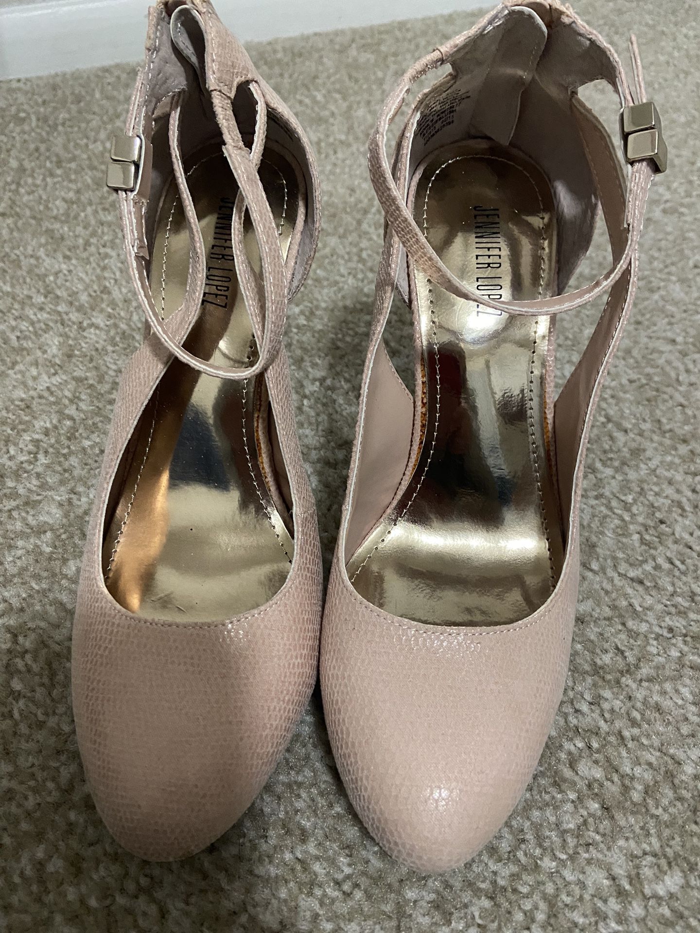 Pink shoes, high heels, size 7, Jennifer Lopez. $25