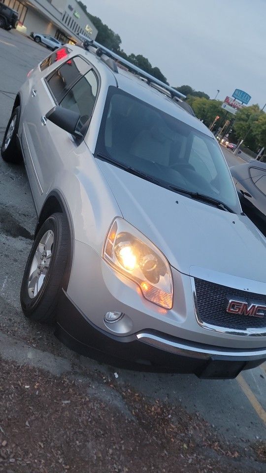 2012 GMC Acadia