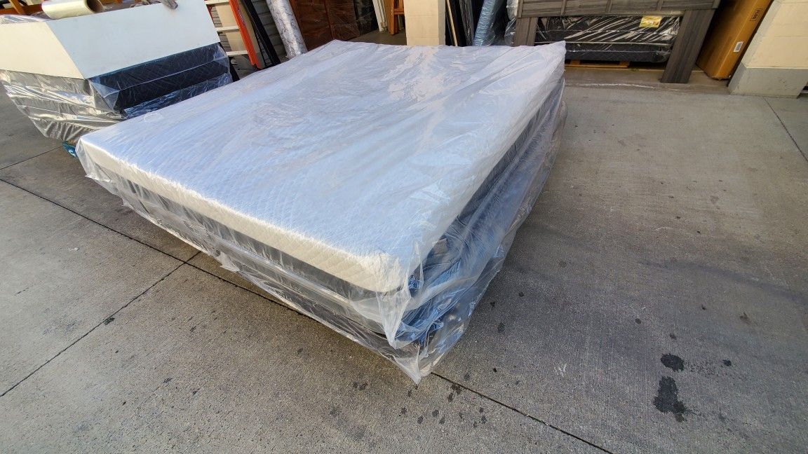 Mattress Memory Foam Cal King And Eastern King 12 Inches High Beauty rest