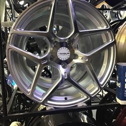 👨🏻🔧18” Versus Wheels ‼️