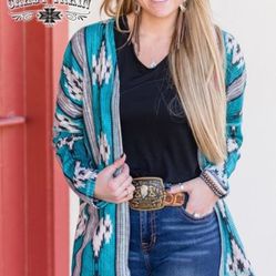 Crazy Train Teal Aztec Open Cardigan


New With Tags!

**Bundle and save with combined shipping**


*Free shipping on regular priced sales off $100*

