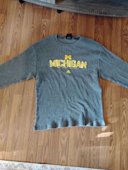 Michigan wolverines long sleeve shirt large