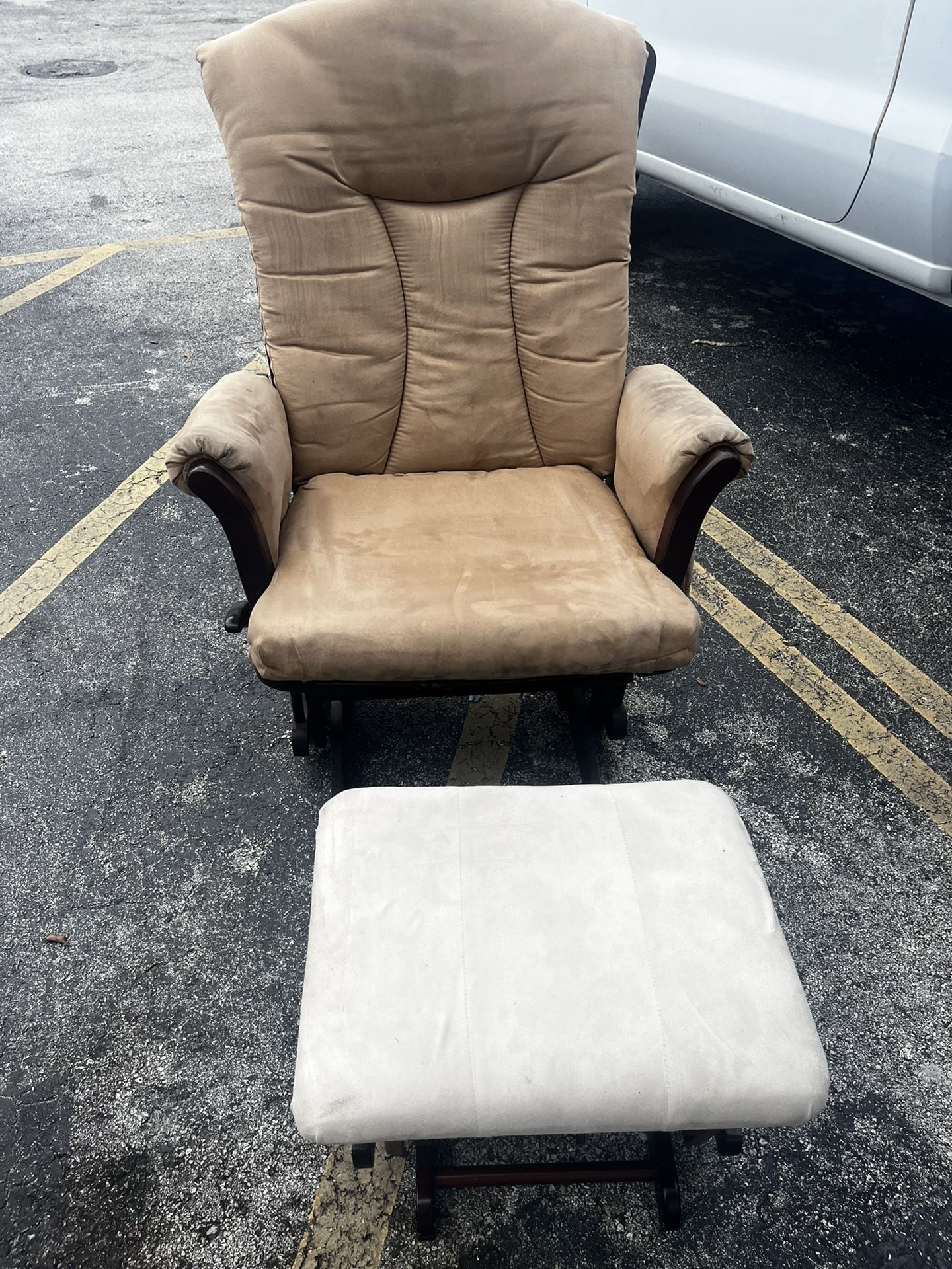 Rocking Chair And Rocking Foot Rest