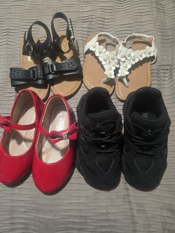 4 pair of shoes . Including New balance