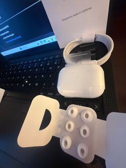 apple airpod pro 2”s
