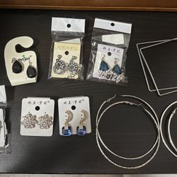 Stylish Ear Rings Multiple Styles/Colors Brand New