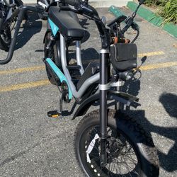 Surfer Rack e-bike. 
