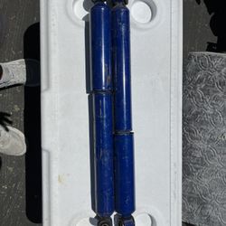 2002 GMC Sierra 1500 Shocks