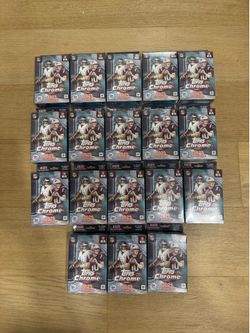 Topps Chrome NFL Hanger box