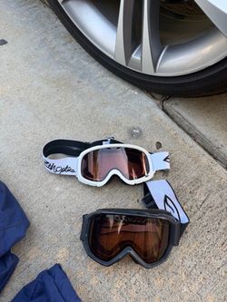 Snow goggles