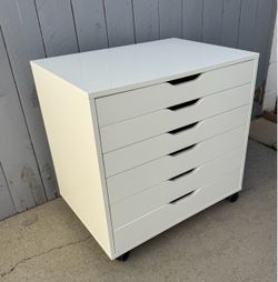 Modern Minimalist White 6-Drawer Storage Cabinet on Casters – GERMAN MADE