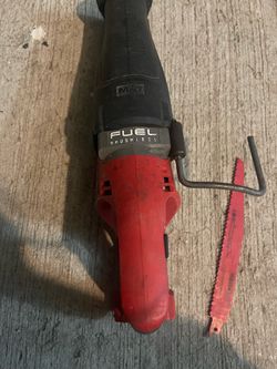 Milwaukee M18 SAWZALL