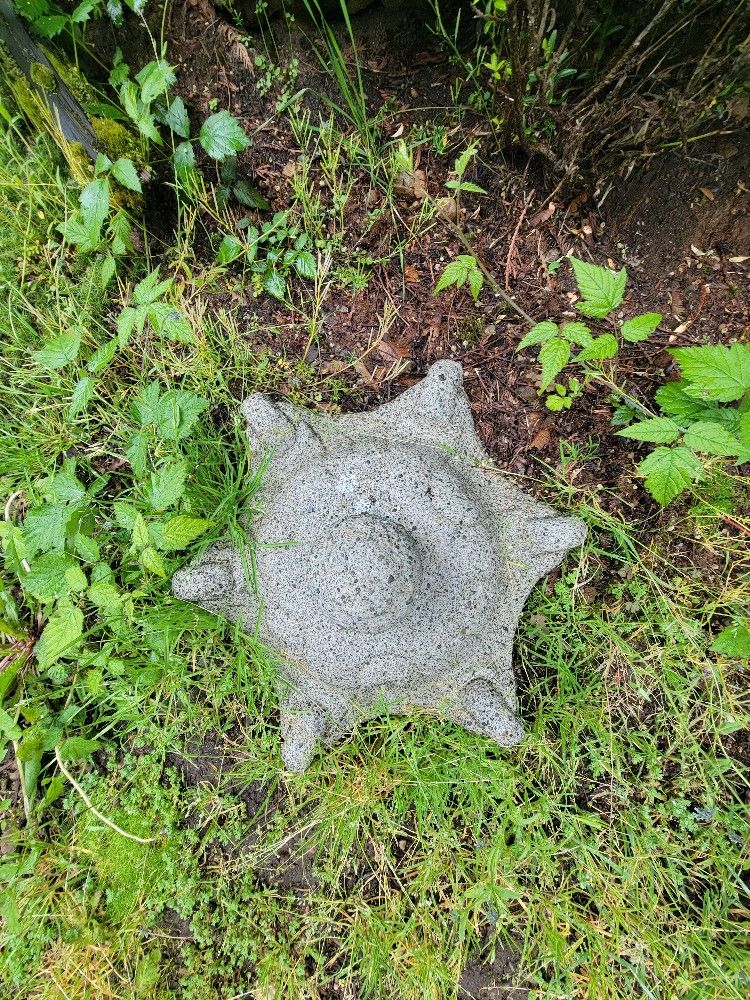 Japanese Yard Decoration