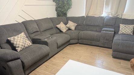 Sectional couch