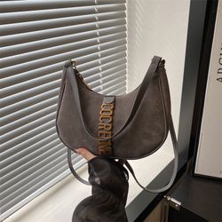 Niche high-end fashion retro armpit bag 2024 new trend versatile simple one-shoulder cross-body bag