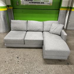 I Crate & Barrel Gather 2-Piece Sectional Sofa – Free Delivery