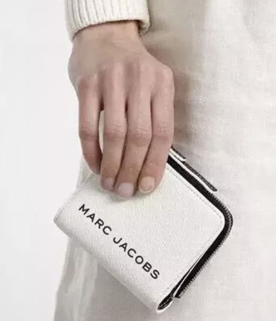 Marc Jacobs MMini Compact Zip Wallet / Bifold Wallet NWOT