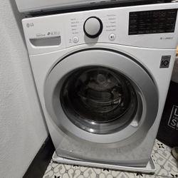 LG Washer/Dryer Combo