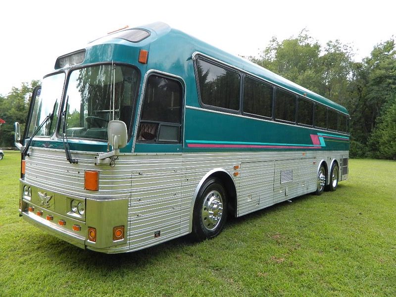 81 Silver Eagle Motorhome Diesel Pusher RV Bus Nice!
