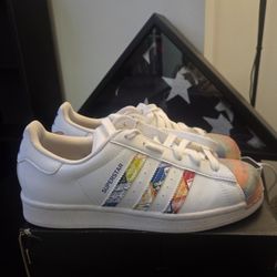 Adidas Superstar Size6