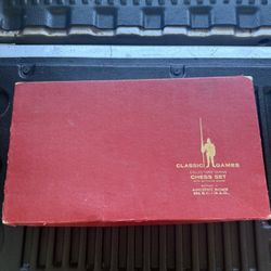 Chess Set -Classic Games Collector Series #60 - Ancient Rome 264 B.C. to 14 A.D.