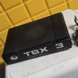  rare 1980s Drum Workshop DW Drums TBX3 Electronic Drum Pad features a legendary design by Bob Henrit of The Kinks. Perfect for drummers looking for a