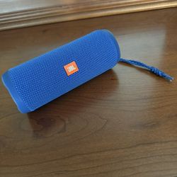 JBL Flip 4 Bluetooth Speaker