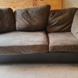 Free  Couch