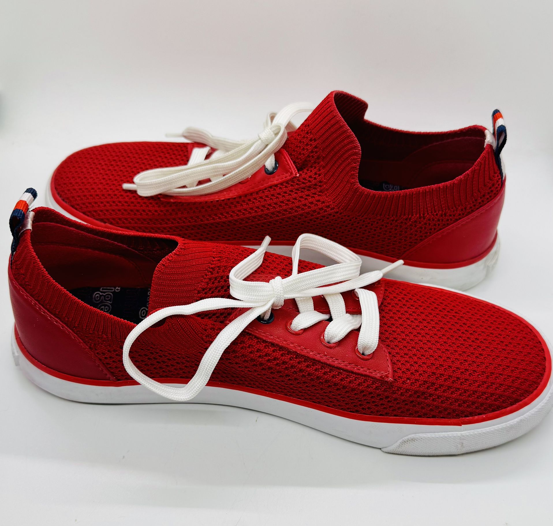 Tommy Hilfiger Gessie Sneakers 9.0M Women’s Woven Red Knit Low Top Lace Up Slip On.