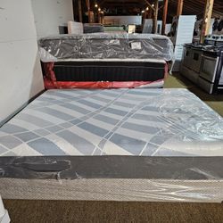 Sealy Queen Mattress 