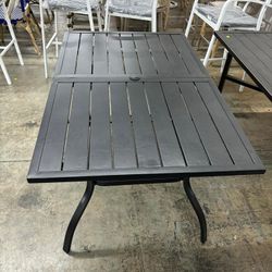 Outdoor Patio Dining Table, 6 Person Metal Patio Furniture Table with 1.57" Umbrella(small scratch)