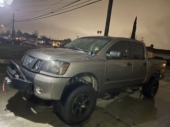 2006 Titan Hood 