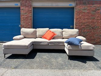 Great Condition Gray Fabric Sectional