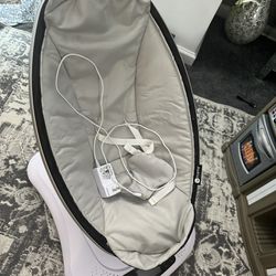 4moms MamaRoo Multi-Motion Baby Swing, Bluetooth Enabled