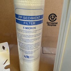 Water filter and housing.