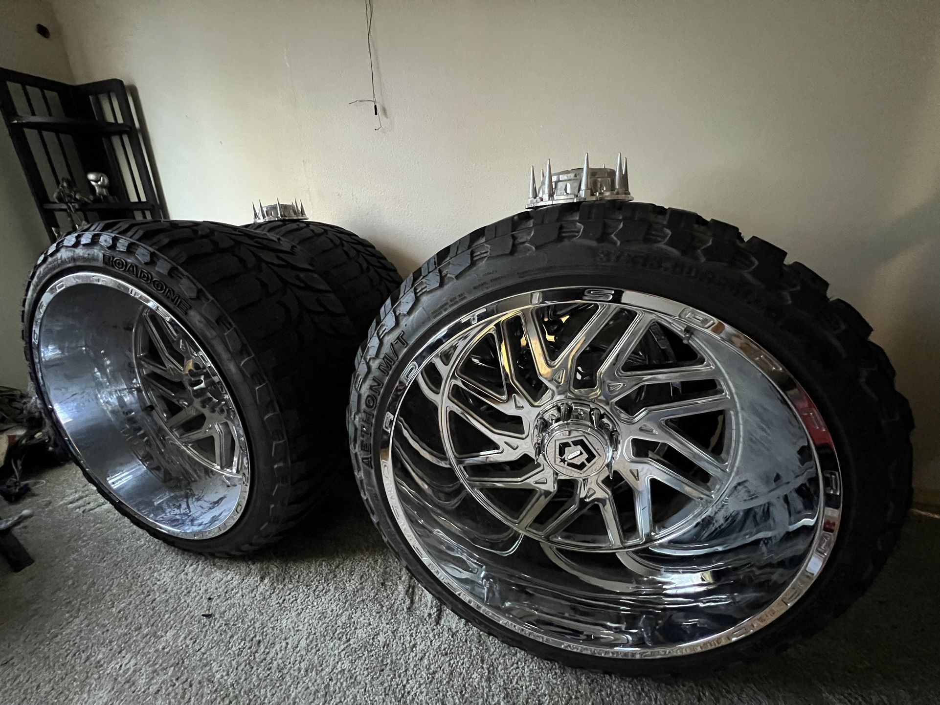 TIS FORGED 26x14 6x5.5