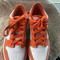 Nike Dunk Low Size 2Y $35