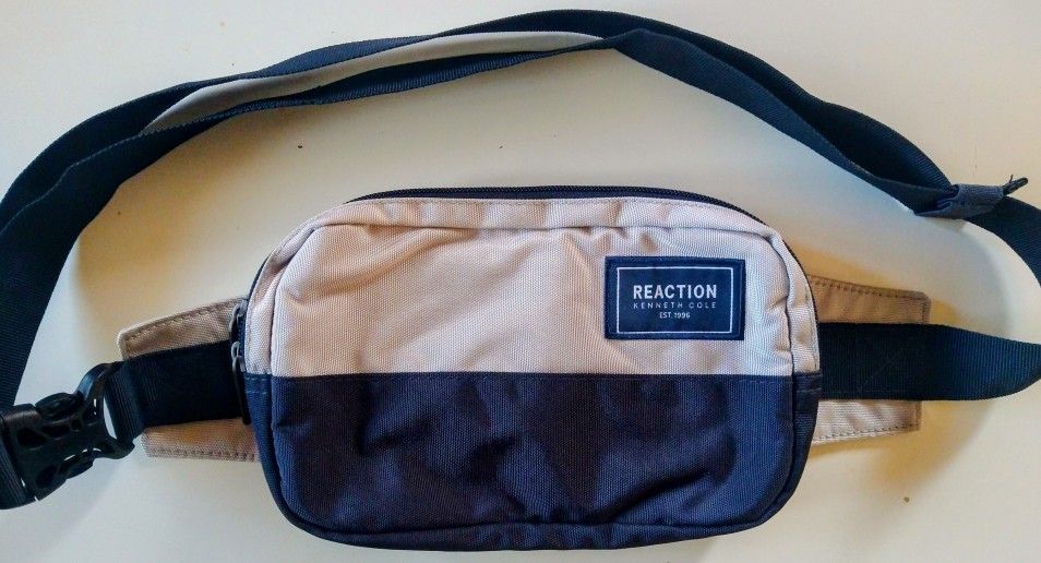 KENNETH COLE REACTION WAIST PACK